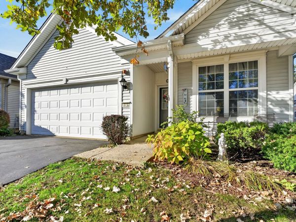 13732 Pineview Drive , Huntley, IL 60142