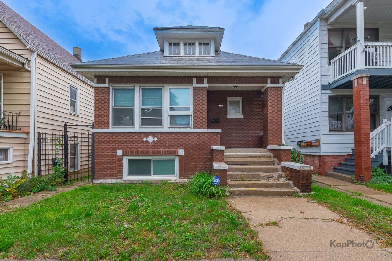 5012 S Washtenaw Avenue, Chicago, IL 60632 Main Photo