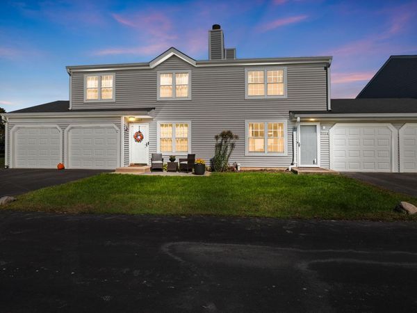 2024 Countryside Lane , Round Lake Beach, IL 60073