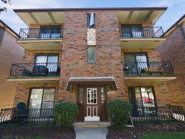 6545 W 64th Place , Unit 2W, Chicago, IL 60638