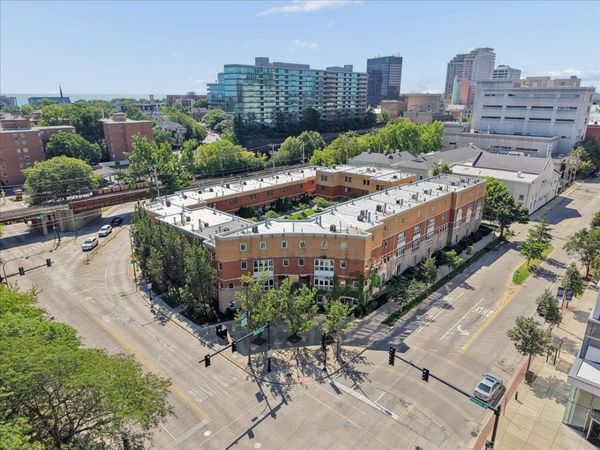 1889 MAPLE Avenue , Unit W6, Evanston, IL 60201
