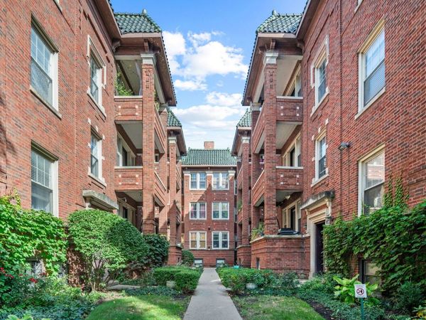 964 W Cuyler Avenue , Unit 3S, Chicago, IL 60613