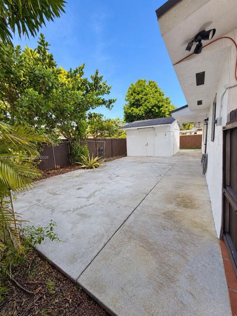 11461 SW 193rd St , Miami, FL 33157 Photo