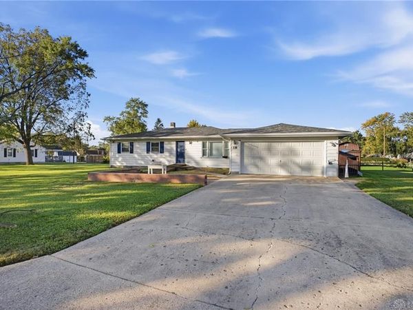 3848 Angus Lane, Moraine, OH 45439
