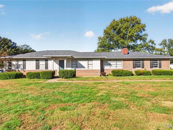 12163 Cheryl, St Louis, MO 63128