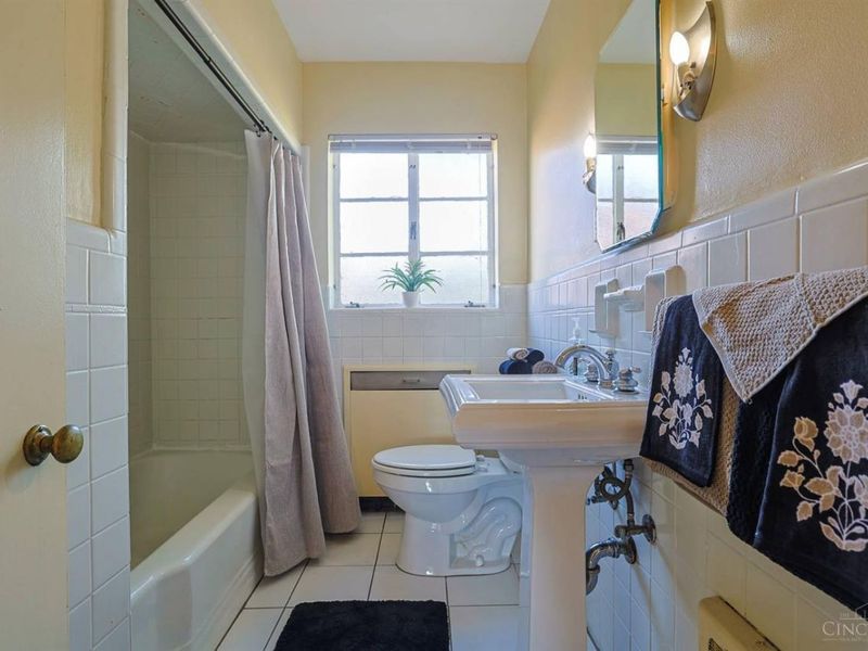 7561 Kirtley Drive, Sycamore Township, OH 45236 Photo 24