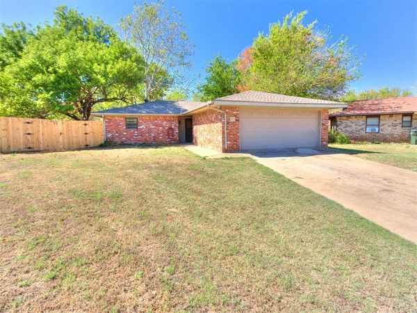 1606 Briarcliff Court, Norman, OK 73071