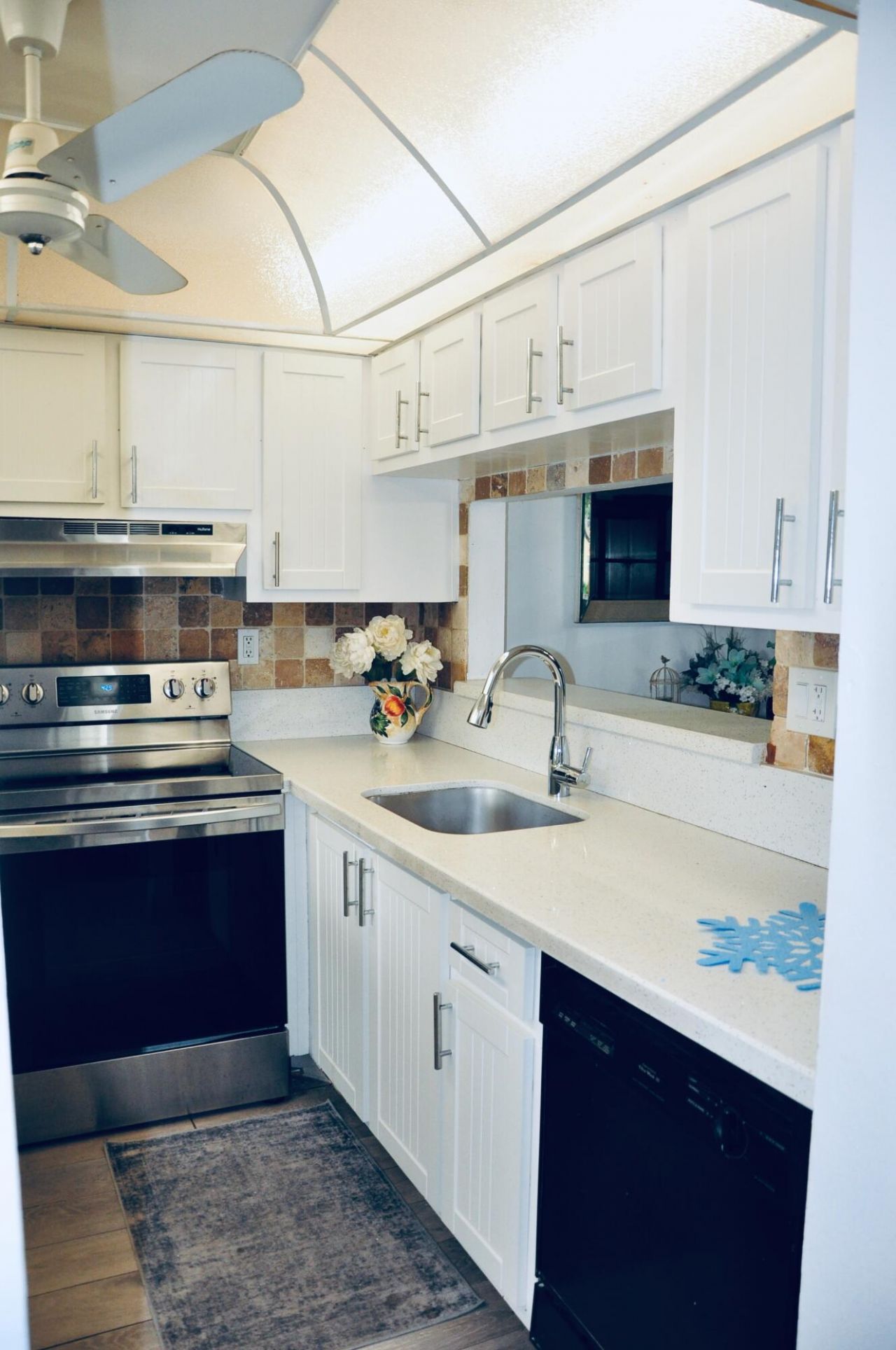 9070 Lime Bay Boulevard, Unit 103, Tamarac, FL 33321 Photo
