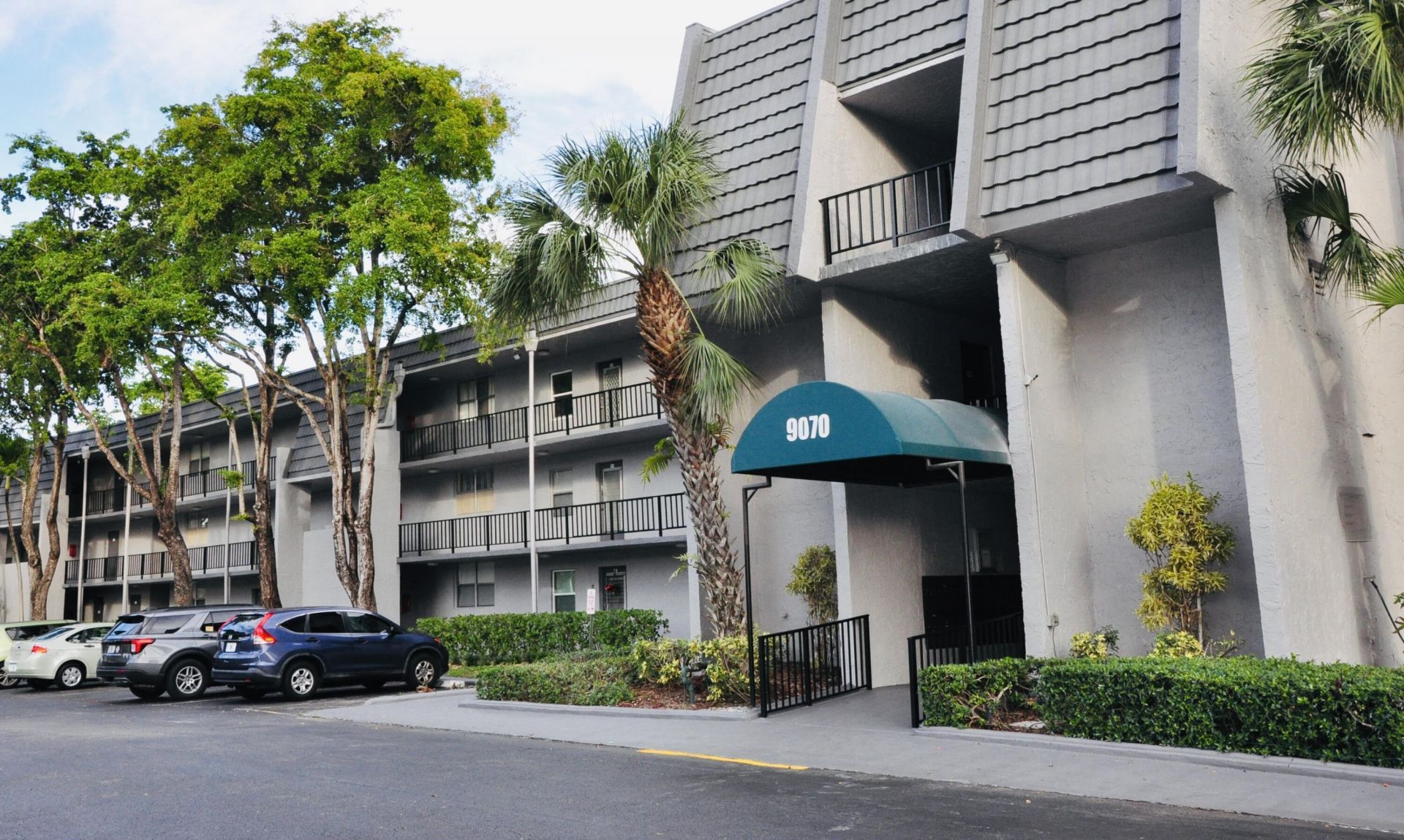 9070 Lime Bay Boulevard, Unit 103, Tamarac, FL 33321 Photo