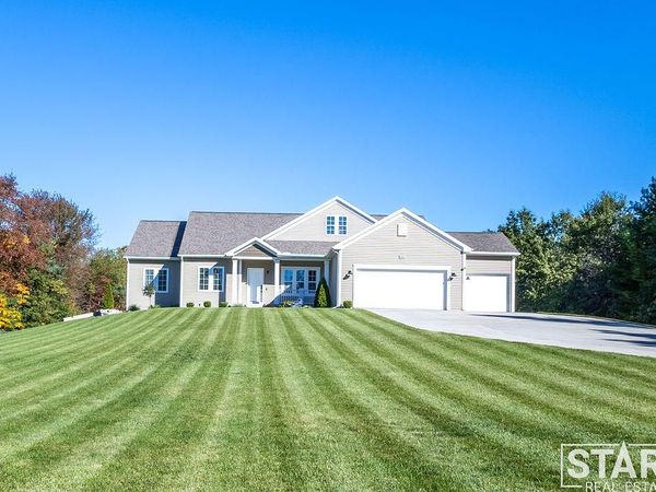 2320 E Mount Garfield Road, Muskegon, MI 49444