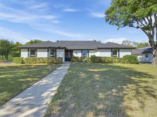 316 Oak Valley Drive, Colleyville, TX 76034