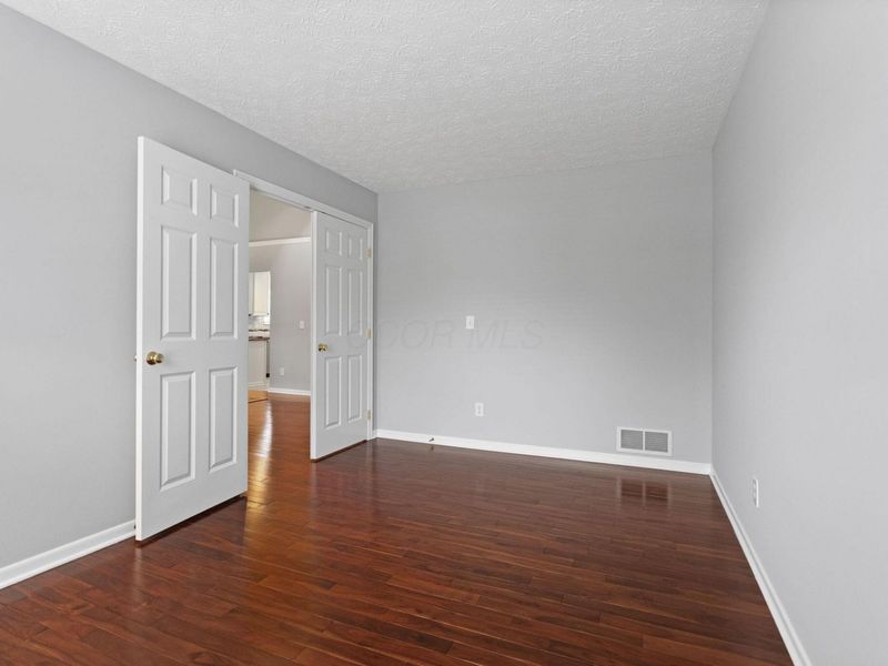 6330 Commonwealth Drive, Westerville, OH 43082 Photo 11