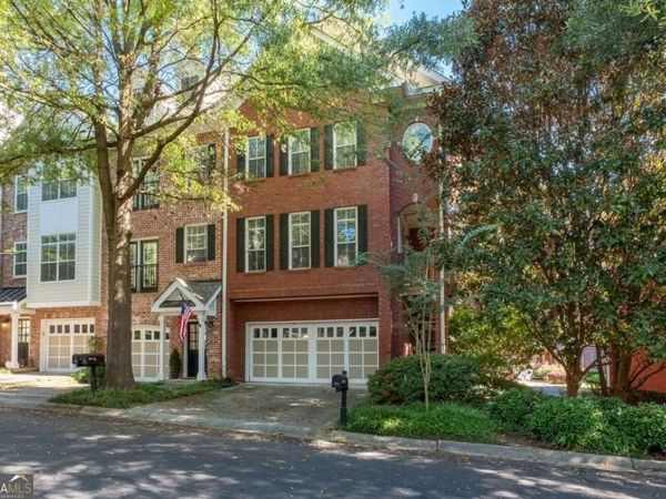 1116 Glenridge Place, Unit 605, Sandy Springs, GA 30342