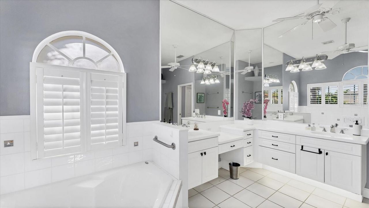 4627 Barracuda Drive, Bradenton, FL 34208 Photo