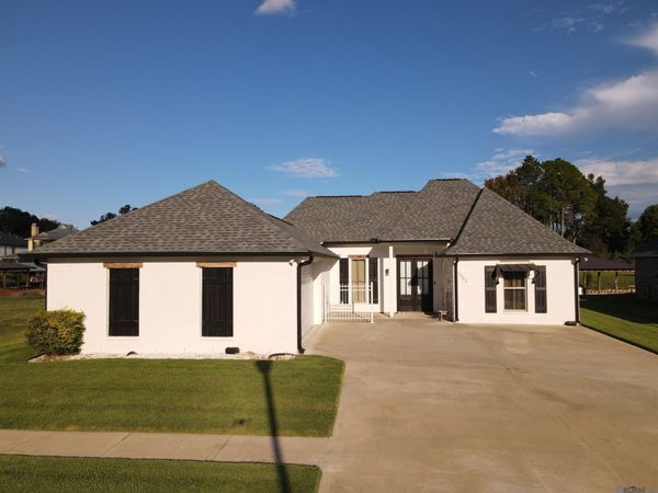 7722 Cutt Pointe Dr, Ventress, LA 70783