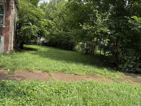 704 E 90th Place , Chicago, IL 60619