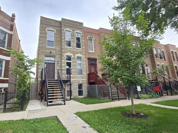 2135 S Millard Avenue , Chicago, IL 60623