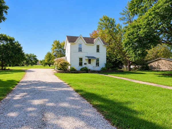 737 E Grant Highway , Marengo, IL 60152