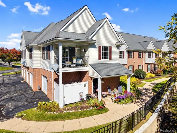 1066 Shiawassee Circle , Howell Township, Mi 48843