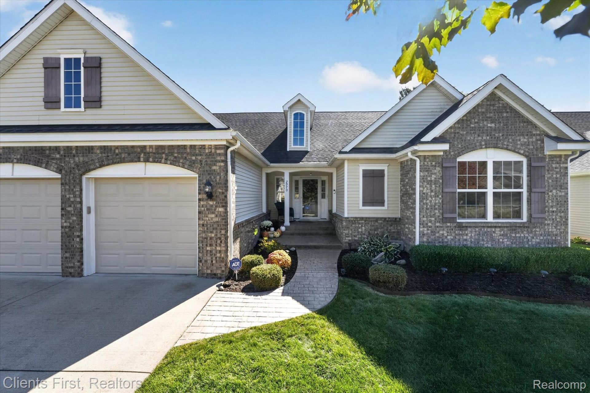 2970 W Amberly Boulevard, Oceola Township, Mi 48843 Main Photo
