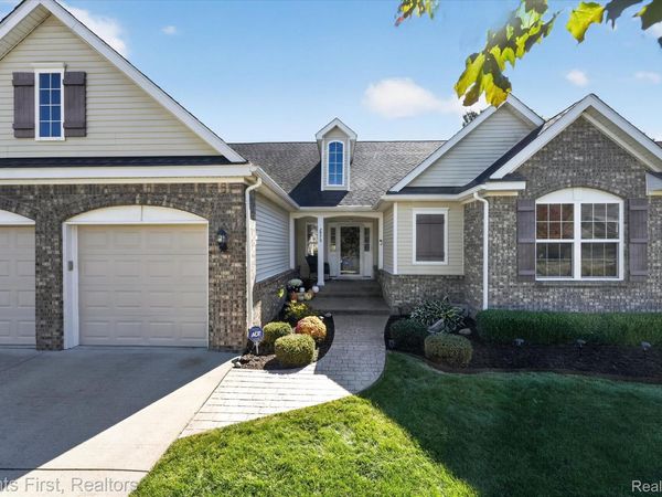 2970 W Amberly Boulevard, Oceola Township, Mi 48843