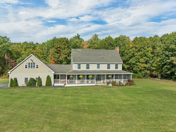 35 Quinns Field, Rochester, NH 03867