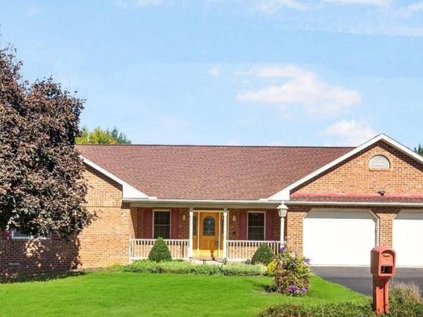 49 HILLSIDE ROAD, HANOVER, PA 17331