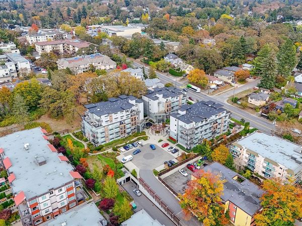 1016 Inverness Rd, Unit #104, Saanich, BC V8X 0B1