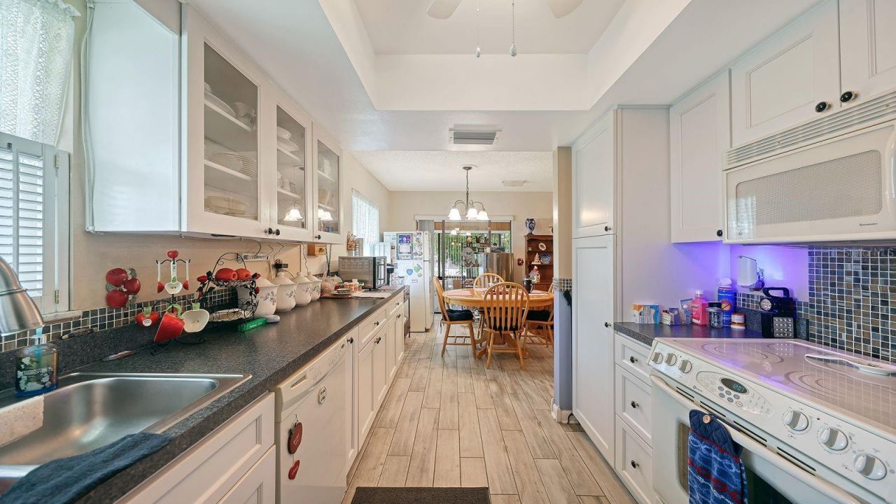 3802 Chinaberry Road, Bradenton, FL 34208 Photo