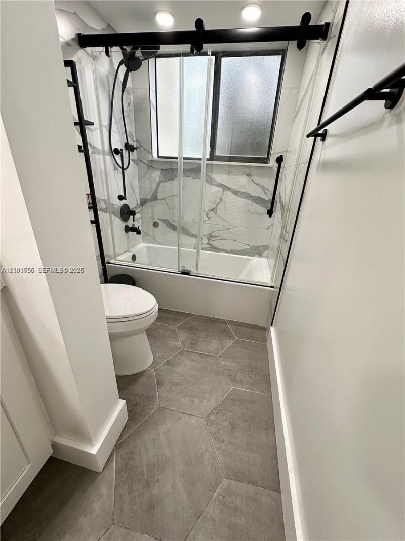 8130 NW 15th Mnr , Unit 8130, Plantation, FL 33322 Photo