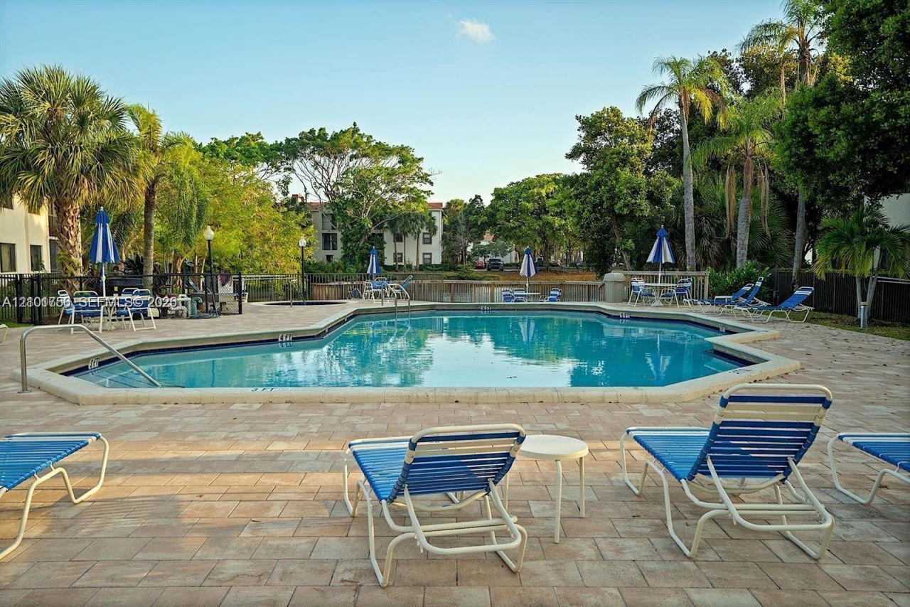 8130 NW 15th Mnr , Unit 8130, Plantation, FL 33322 Photo