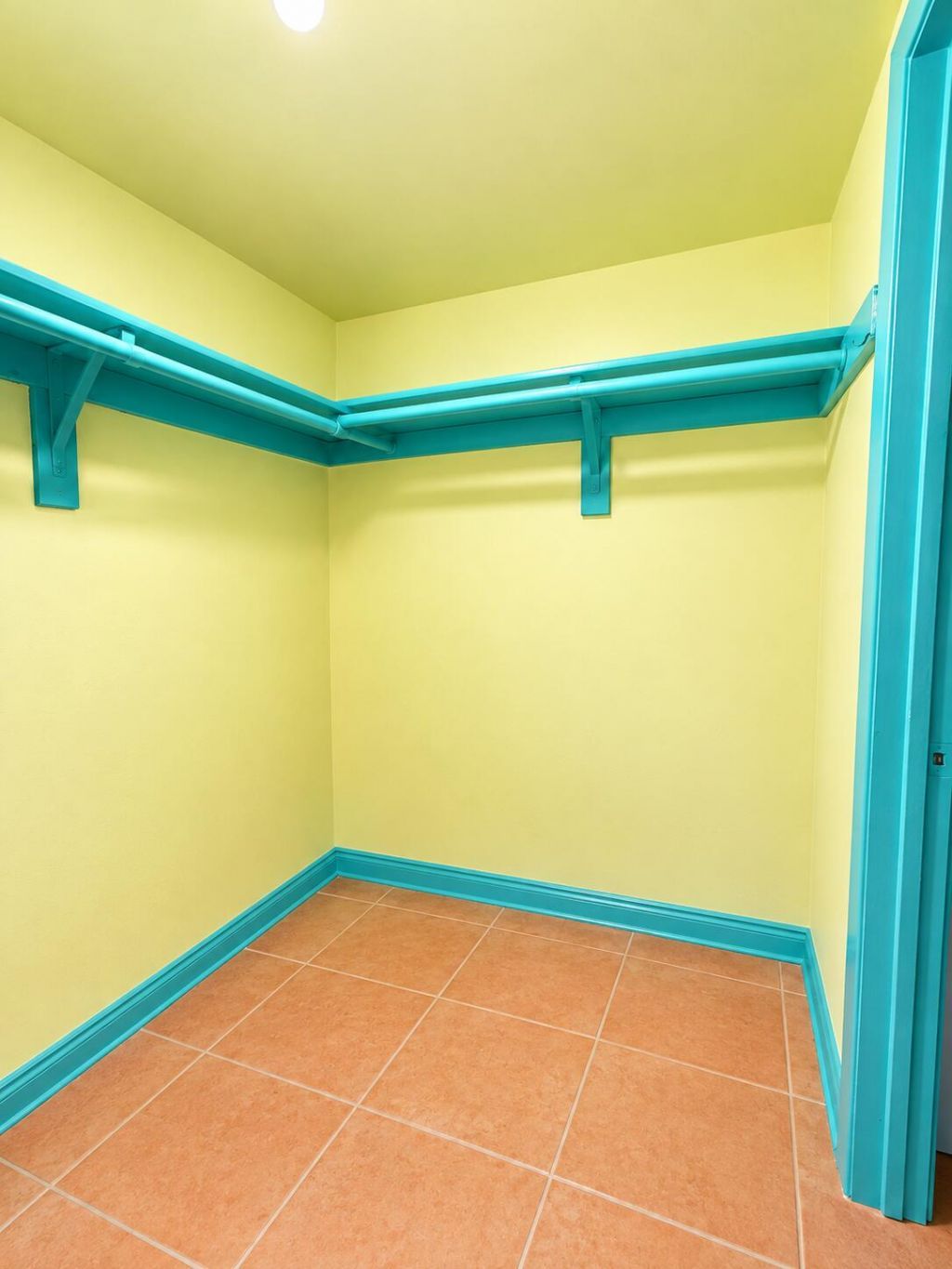 79901 Overseas Highway, Unit 220, Islamorada, FL 33036 Photo
