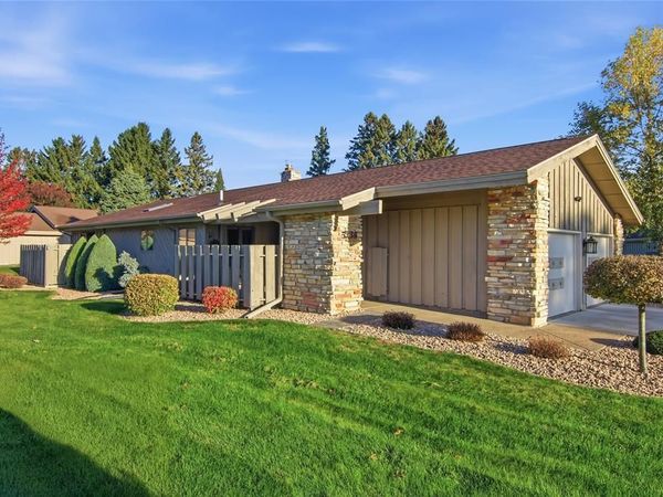 534 Fairfield Court, Chippewa Falls, WI 54729