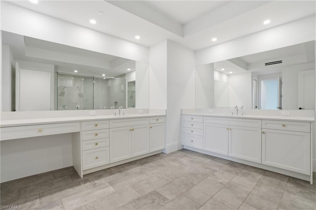 4810 Pelican Colony, Unit 903, Bonita Springs, FL 34134 Photo