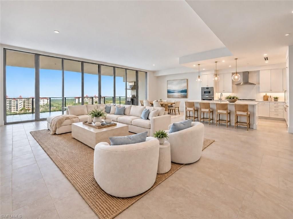 4810 Pelican Colony, Unit 903, Bonita Springs, FL 34134 Photo