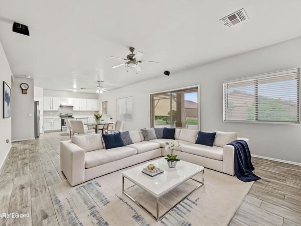 10039 E PAMPA Avenue, Mesa, AZ 85212