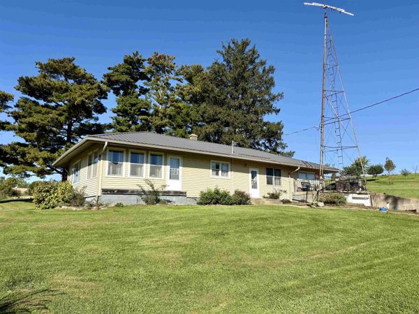 W8940 County Road B, Browntown, WI 53522
