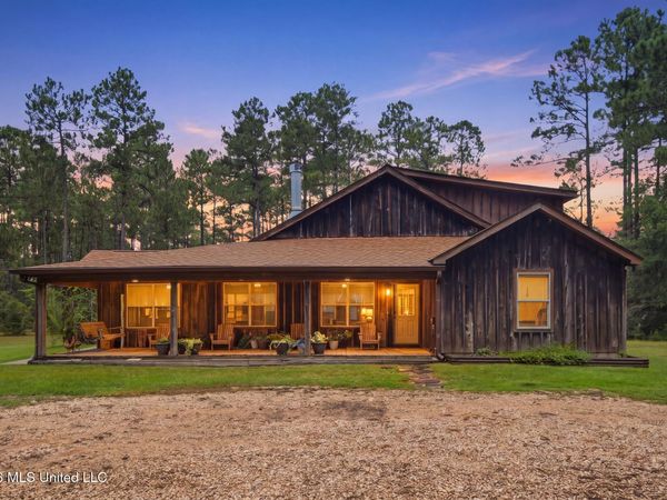 463 Jess Williams Road, Poplarville, MS 39470