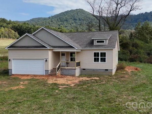 53 Meadow Ridge Road, Franklin, NC 28734