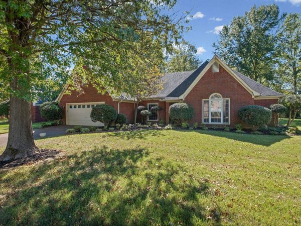 8391 KINGS TRAIL CV, Memphis, TN 38016