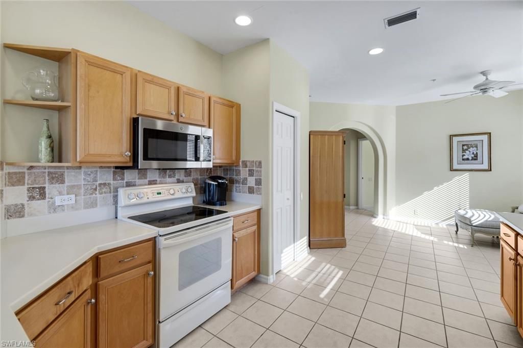 8470 Danbury Blvd , Unit 201, Naples, FL 34120 Photo
