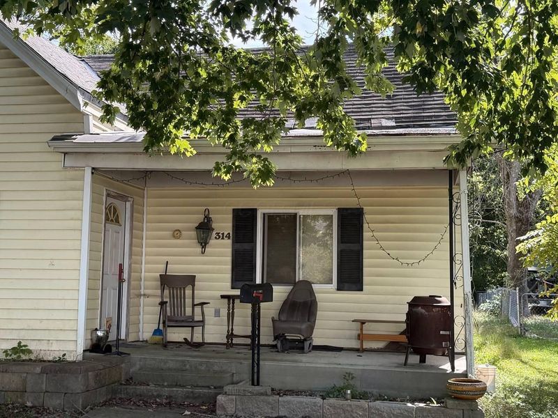 314 E Fancy Street, Blanchester, OH 45107 Photo 3