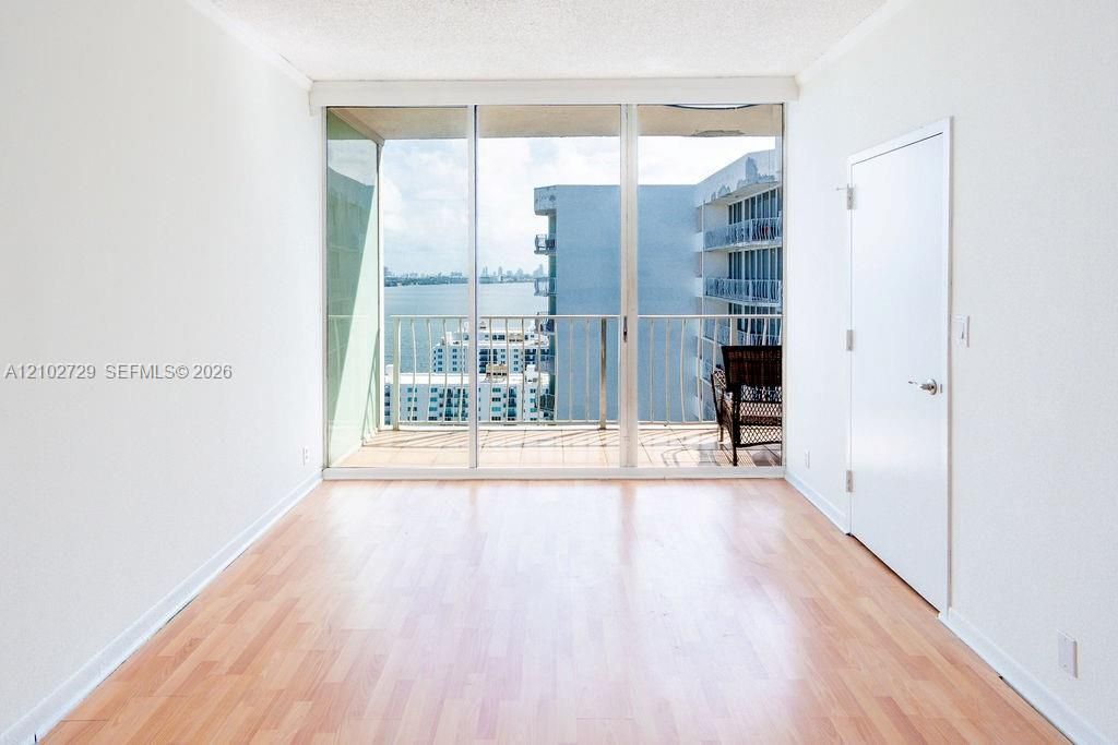 7601 E Treasure Dr, Unit PH124, North Bay Village, FL 33141 Photo