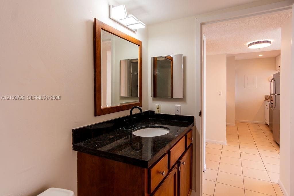 7601 E Treasure Dr, Unit PH124, North Bay Village, FL 33141 Photo