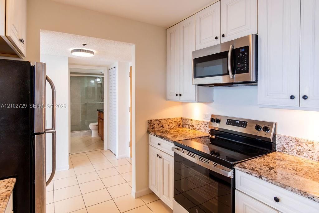 7601 E Treasure Dr, Unit PH124, North Bay Village, FL 33141 Photo