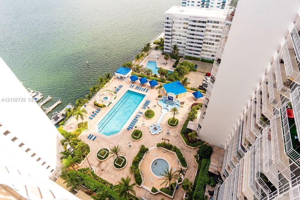 7601 E Treasure Dr, Unit PH124, North Bay Village, FL 33141 Photo