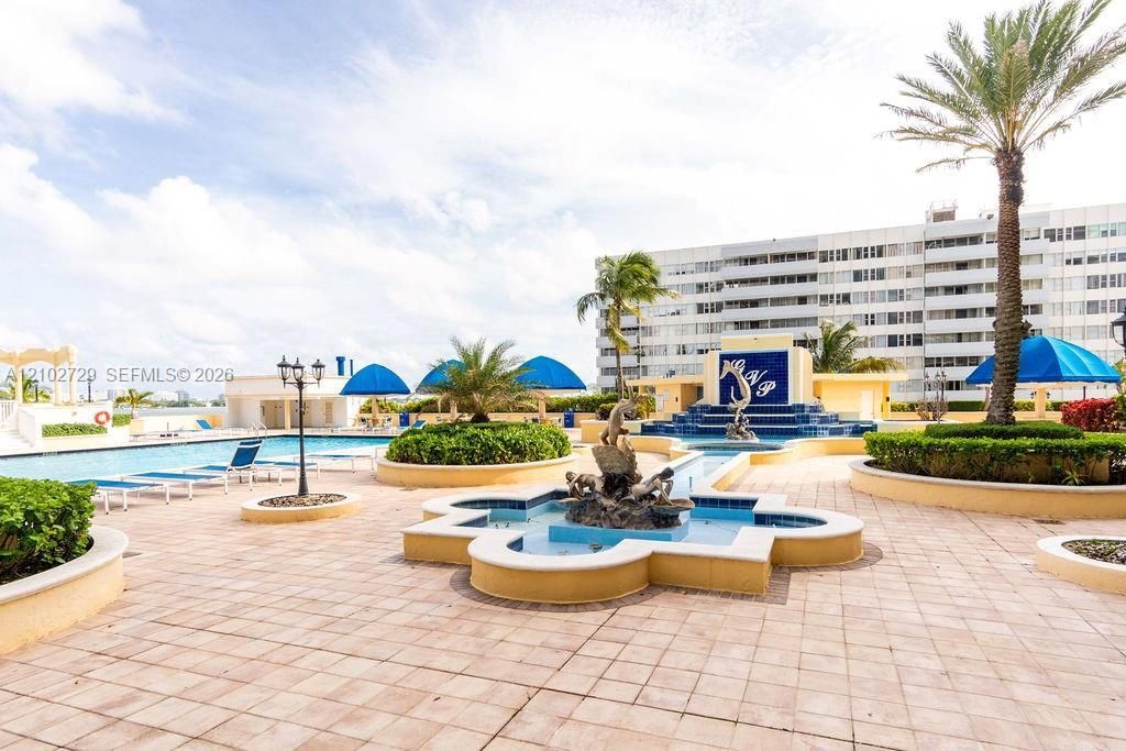 7601 E Treasure Dr, Unit PH124, North Bay Village, FL 33141 Photo