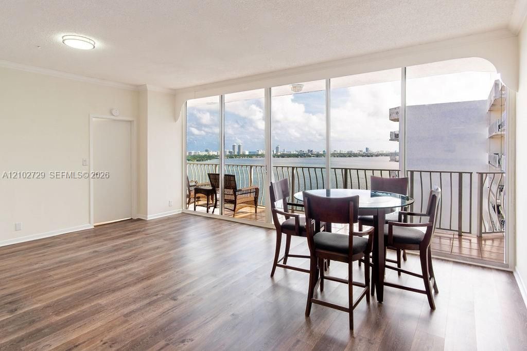 7601 E Treasure Dr, Unit PH124, North Bay Village, FL 33141 Photo