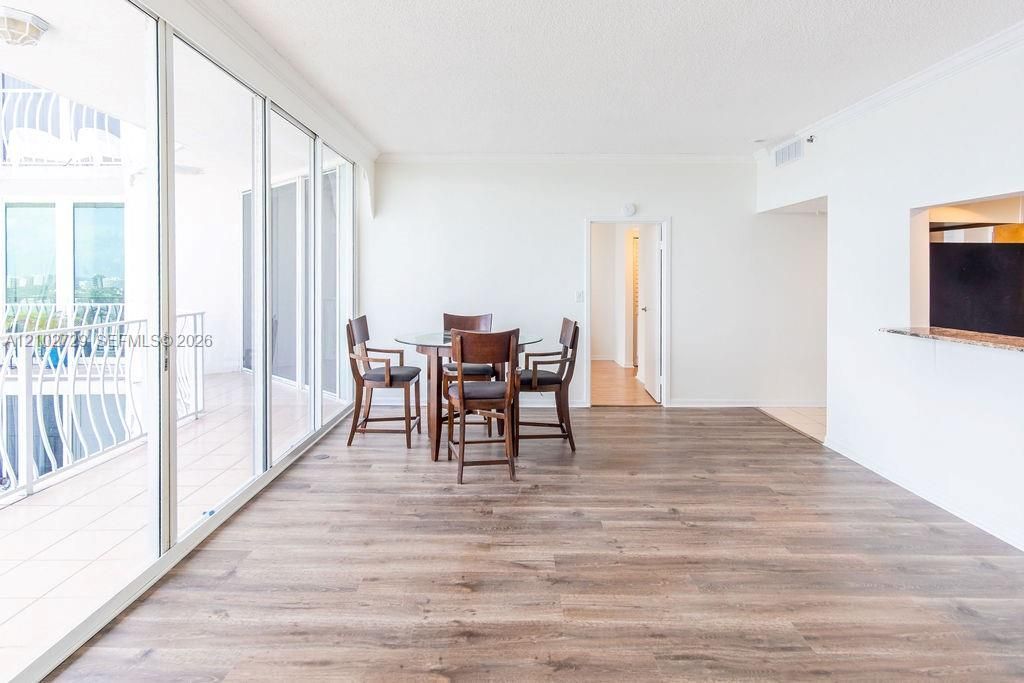 7601 E Treasure Dr, Unit PH124, North Bay Village, FL 33141 Photo