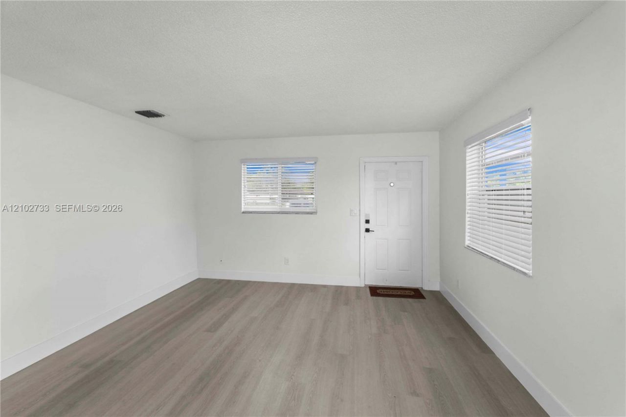 19411 SW 117th Ave , Miami, FL 33177 Photo